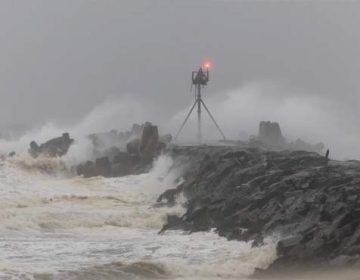 امریکا، سمندری طوفان ’اوفیلیا‘ شمالی کیرولینا سے ٹکرا گیا