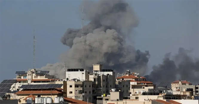 اسرائیلی جارحیت جاری،غزہ ہسپتال پر بمباری 800 سے زائد فلسطینی شہید